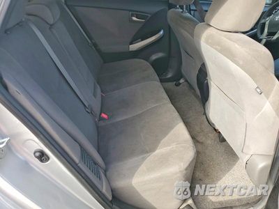 Zdjęcie 10 z 12 samochodu: 2013 TOYOTA PRIUS TWO VIN:JTDKN3DU1D5582899 - miniatura