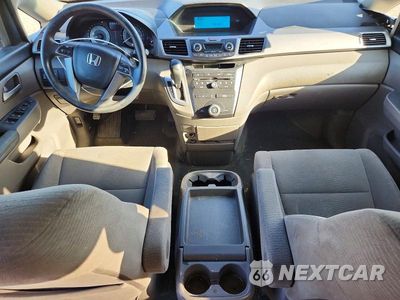 Zdjęcie 8 z 13 samochodu: 2011 HONDA ODYSSEY EX VIN:5FNRL5H49BB102050 - miniatura