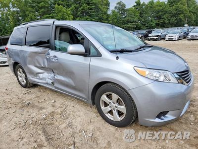Czwarte zdjęcie samochodu z boku: 2013 TOYOTA SIENNA LE VIN:5TDKK3DC2DS332226 - miniatura