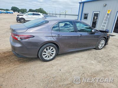 Trzecie zdjęcie samochodu z tyłu: 2023 TOYOTA CAMRY LE VIN:4T1C11AK5PU806124 - miniatura