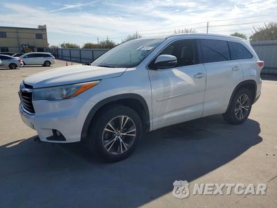 2016 TOYOTA HIGHLANDER XLE 5TDKKRFH9GS157988 - główne zdjęcie licytacji z USA - miniatura