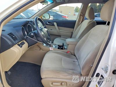 Zdjęcie 7 z 13 samochodu: 2012 TOYOTA HIGHLANDER BASE VIN:5TDBK3EH9CS145025 - miniatura