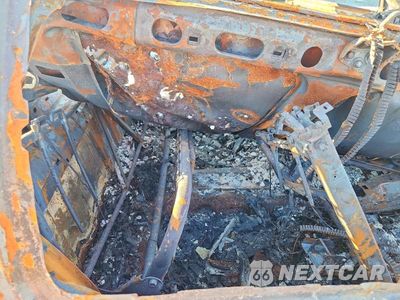 Zdjęcie 10 z 11 samochodu: 2001 CHEVROLET SILVERADO K1500 VIN:1GCEK19TX1E105989 - miniatura
