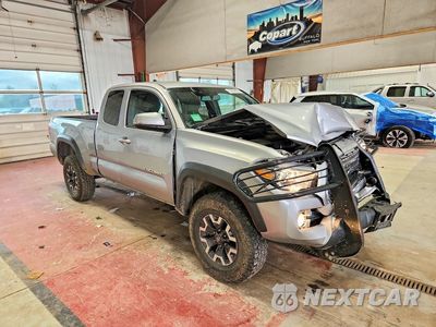 Czwarte zdjęcie samochodu z boku: 2016 TOYOTA TACOMA TRD OFF-ROAD VIN:5TFSZ5AN4GX025846 - miniatura