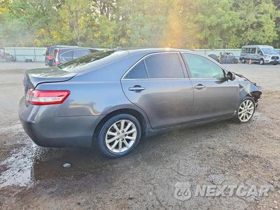 Trzecie zdjęcie samochodu z tyłu: 2011 TOYOTA CAMRY LE VIN:4T1BF3EK8BU669935 - miniatura