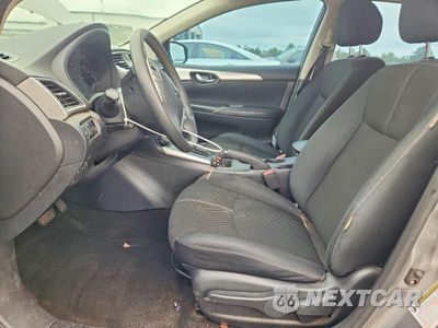 Zdjęcie 7 z 12 samochodu: 2017 NISSAN SENTRA S VIN:3N1AB7AP1HY299862 - miniatura