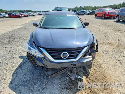 Piąte zdjęcie samochodu w środku: 2018 NISSAN ALTIMA 2.5 S VIN:1N4AL3AP0JC113929 - miniatura