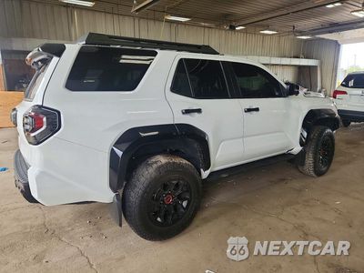 Trzecie zdjęcie samochodu z tyłu: 2025 TOYOTA 4RUNNER TRD PRO HV VIN:JTEVB5BR4S5025476 - miniatura