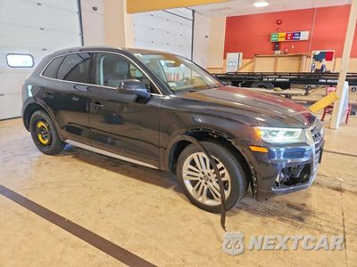 Czwarte zdjęcie samochodu z boku: 2020 AUDI Q5 PRESTIGE VIN:WA1CNAFY6L2095362 - miniatura