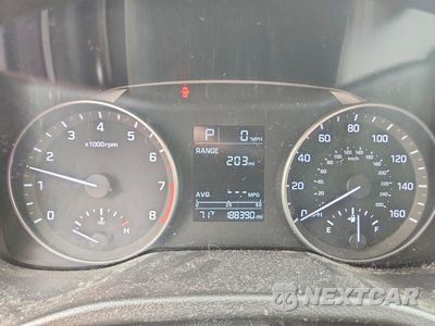 Zdjęcie 9 z 12 samochodu: 2017 HYUNDAI ELANTRA SE VIN:5NPD84LF3HH015415 - miniatura