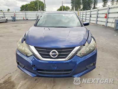 Piąte zdjęcie samochodu w środku: 2017 NISSAN ALTIMA 2.5 SR VIN:1N4AL3AP5HC492002 - miniatura