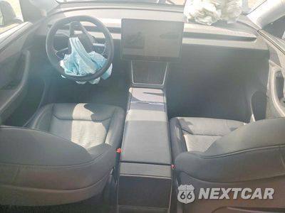 Zdjęcie 8 z 12 samochodu: 2026 TESLA MODEL Y VIN:7SAYGDEE5TA408932 - miniatura
