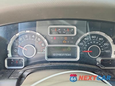 Zdjęcie 9 z 13 samochodu: 2008 FORD EXPEDITION XLT VIN:1FMFU155X8LA47423 - miniatura