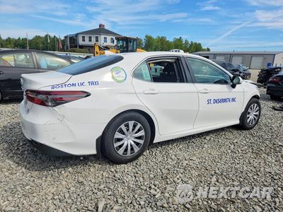 Trzecie zdjęcie samochodu z tyłu: 2023 TOYOTA CAMRY LE VIN:4T1C31AK9PU052364 - miniatura
