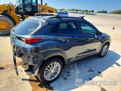 Trzecie zdjęcie samochodu z tyłu: 2018 HYUNDAI KONA SEL VIN:KM8K22AA4JU183057 - miniatura