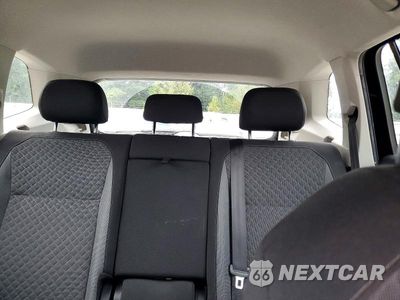 Zdjęcie 10 z 13 samochodu: 2018 VOLKSWAGEN TIGUAN S VIN:3VV0B7AX6JM131495 - miniatura