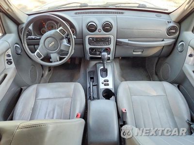 Zdjęcie 8 z 14 samochodu: 2006 JEEP LIBERTY LIMITED VIN:1J8GK58K06W169638 - miniatura