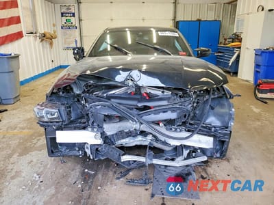 Piąte zdjęcie samochodu w środku: 2023 BMW 330XI VIN:3MW89FF09P8D40537 - miniatura