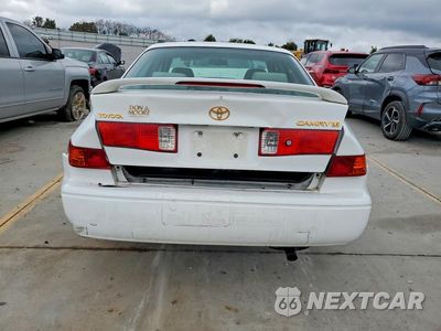 Zdjęcie 6 z 12 samochodu: 2000 TOYOTA CAMRY VIN:4T1BG22K4YU760978 - miniatura