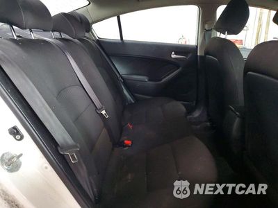Zdjęcie 10 z 13 samochodu: 2018 KIA FORTE LX VIN:3KPFK4A77JE214564 - miniatura