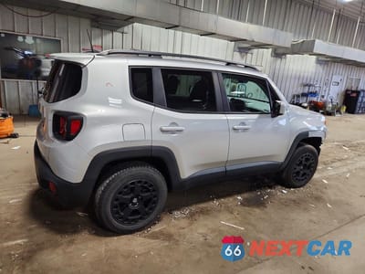 Trzecie zdjęcie samochodu z tyłu: 2018 JEEP RENEGADE LATITUDE VIN:ZACCJBBB1JPJ05112 - miniatura