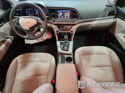 Zdjęcie 8 z 12 samochodu: 2018 HYUNDAI ELANTRA SEL VIN:5NPD84LF7JH221097 - miniatura