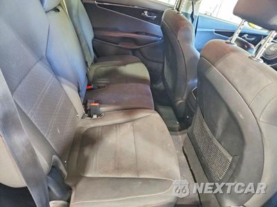 Zdjęcie 11 z 13 samochodu: 2020 KIA SORENTO LX VIN:5XYPG4A39LG711852 - miniatura