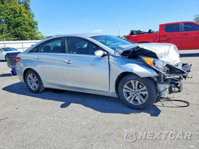 Czwarte zdjęcie samochodu z boku: 2013 HYUNDAI SONATA GLS VIN:5NPEB4AC2DH692089 - miniatura