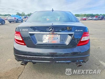 Zdjęcie 6 z 12 samochodu: 2010 MERCEDES-BENZ C 300 4MATIC VIN:WDDGF8BB2AR089132 - miniatura