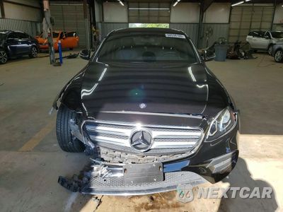 Piąte zdjęcie samochodu w środku: 2017 MERCEDES-BENZ E 300 VIN:WDDZF4JB4HA185095 - miniatura