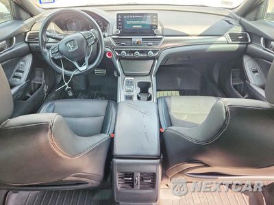 Zdjęcie 8 z 12 samochodu: 2018 HONDA ACCORD SPORT VIN:1HGCV2F31JA045988 - miniatura
