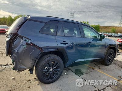 Trzecie zdjęcie samochodu z tyłu: 2026 TOYOTA RAV4 SE VIN:JTM6CRAV1TD324653 - miniatura