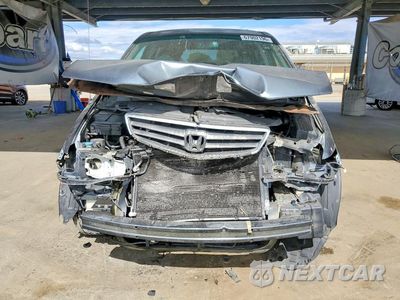 Piąte zdjęcie samochodu w środku: 2004 HONDA ODYSSEY EXL VIN:5FNRL18794B121204 - miniatura