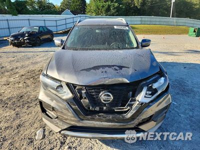 Piąte zdjęcie samochodu w środku: 2018 NISSAN ROGUE SV VIN:JN8AT2MV7JW307598 - miniatura