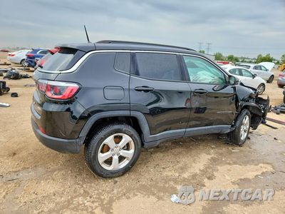 Trzecie zdjęcie samochodu z tyłu: 2018 JEEP COMPASS LATITUDE VIN:3C4NJDBB8JT480107 - miniatura