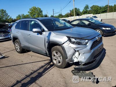 Czwarte zdjęcie samochodu z boku: 2025 TOYOTA RAV4 XLE VIN:2T3W1RFV3SC329905 - miniatura