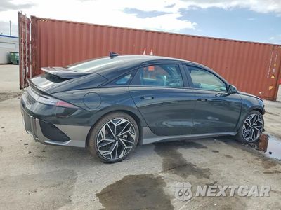 Trzecie zdjęcie samochodu z tyłu: 2023 HYUNDAI IONIQ 6 SEL VIN:KMHM34AC5PA039255 - miniatura