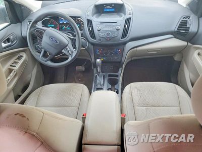 Zdjęcie 8 z 12 samochodu: 2017 FORD ESCAPE SE VIN:1FMCU0GD4HUC28030 - miniatura