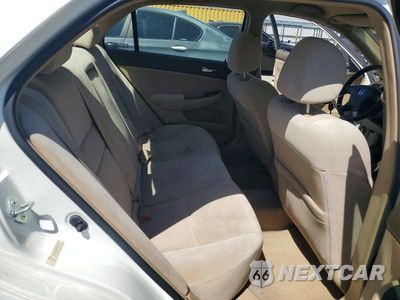 Zdjęcie 10 z 12 samochodu: 2004 HONDA ACCORD LX VIN:JHMCM56374C003450 - miniatura