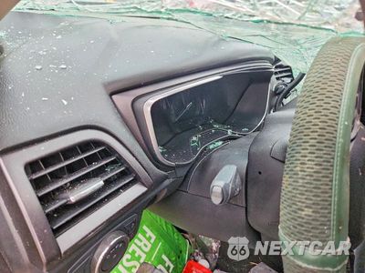 Zdjęcie 9 z 12 samochodu: 2020 FORD FUSION TITANIUM VIN:3FA6P0SU1LR255949 - miniatura