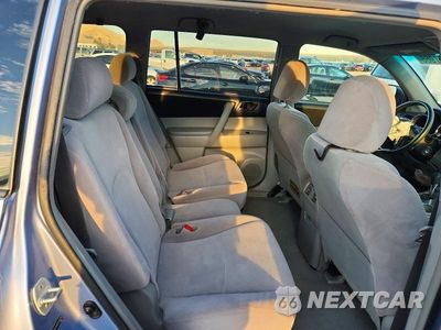 Zdjęcie 10 z 12 samochodu: 2009 TOYOTA HIGHLANDER BASE VIN:JTEES41A692126374 - miniatura