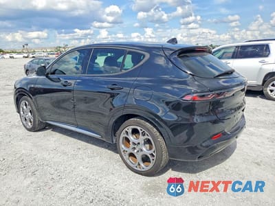 Drugie zdjęcie samochodu z przodu: 2024 ALFA ROMEO TONALE TI VIN:ZASPATCW7R3048480 - miniatura