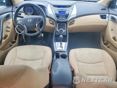 Zdjęcie 8 z 12 samochodu: 2013 HYUNDAI ELANTRA GLS VIN:KMHDH4AE8DU812703 - miniatura