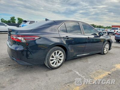 Trzecie zdjęcie samochodu z tyłu: 2021 TOYOTA CAMRY LE VIN:4T1C11AK9MU445475 - miniatura