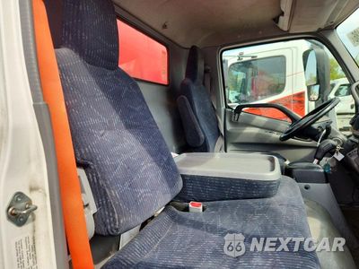 Zdjęcie 10 z 12 samochodu: 2018 HINO 195 BOX TRUCK VIN:JHHSDM2H0JK006570 - miniatura
