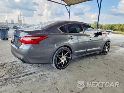 Trzecie zdjęcie samochodu z tyłu: 2017 NISSAN ALTIMA 2.5 S VIN:1N4AL3AP3HC254973 - miniatura