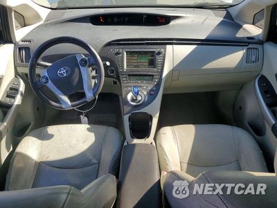 Zdjęcie 8 z 12 samochodu: 2010 TOYOTA PRIUS IV VIN:JTDKN3DU6A5012652 - miniatura