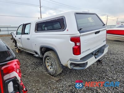 Drugie zdjęcie samochodu z przodu: 2022 CHEVROLET SILVERADO K3500 HIGH COUNTRY VIN:1GC4YVEY0NF310305 - miniatura