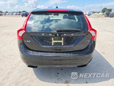 Zdjęcie 6 z 12 samochodu: 2015 VOLVO V60 PREMIER+ VIN:YV140MEC4F1195206 - miniatura