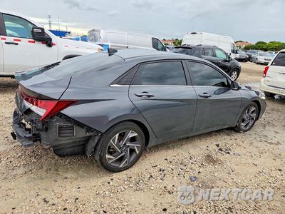 Trzecie zdjęcie samochodu z tyłu: 2025 HYUNDAI ELANTRA SEL VIN:KMHLS4DG7SU854335 - miniatura
